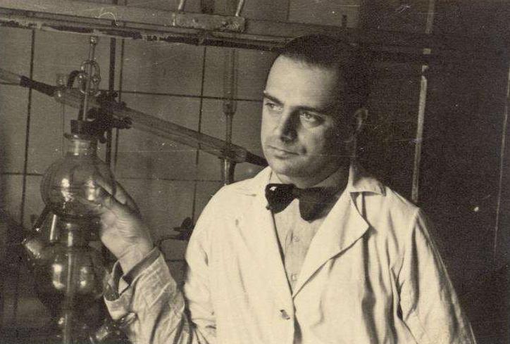 Pharmacy Under the Eagle – A Place of Help Inside the Kraków Ghetto